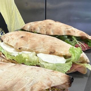 Panuozzo porchetta provola