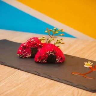 Onigiri salmone rosso