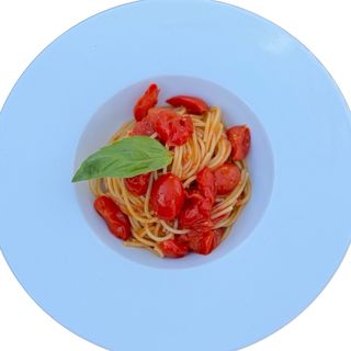 SPAGHETTI POMODORO FRESCO
