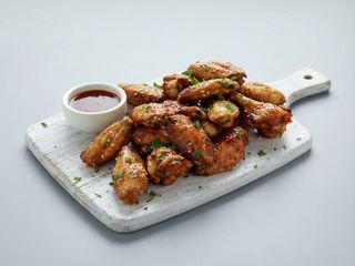 Alette di pollo fritte