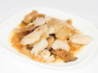 Pollo funghi e bambù