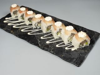 Ricciola roll - 8 pezzi