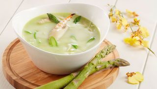 蟹芦笋汤 Zuppa di granchi e asparagi