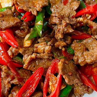 辣子牛 Vitello piccante