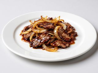 洋葱牛 Vitello con cipolla