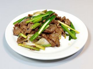 大葱牛 Vitello con porri