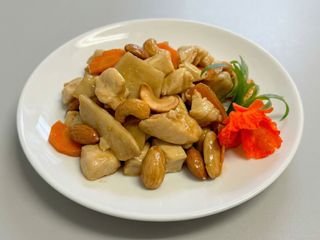 杏仁肉 Maiale con mandorle