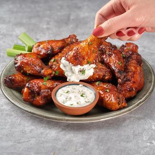 Ultimate Wings Experience 25