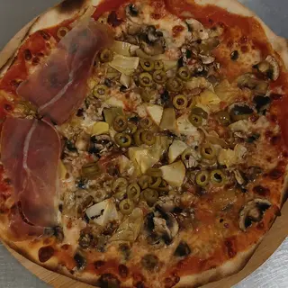PIZZA CAPRICCIOSA + MENU