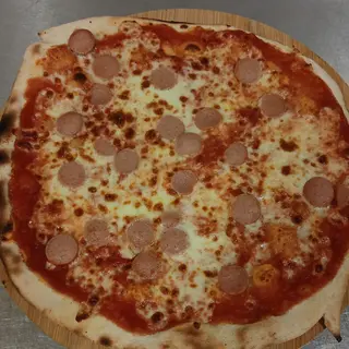 PIZZA CON WURSTEL + MENU