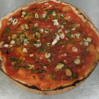 PIZZA CON FRUTTI DI MARE*