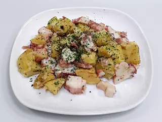 INSALATA DI POLIPO* CON PATATE*