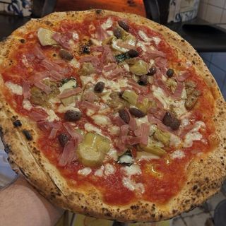 Capricciosa + bibita