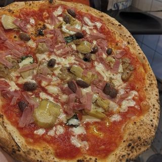 Capricciosa + bibita