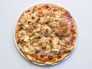 Pizza patate e salsiccia