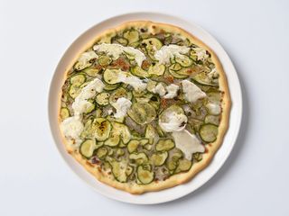 Pizza zucchine e bufala