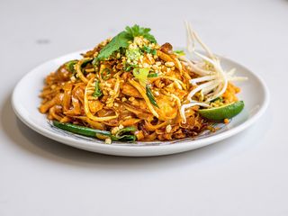 156. Spaghetti thai al wok