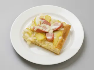 Pizzetta Würstel e patate