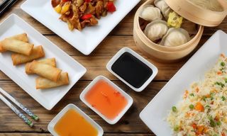 C Cina tris - Involtino e riso alla cantonesse