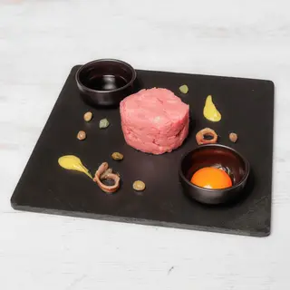 Cruda e nuda