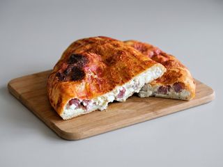 Calzone al salame