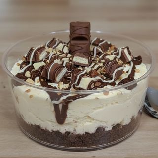 Coppa gelato yogurt cheesecake al Kinder Bueno