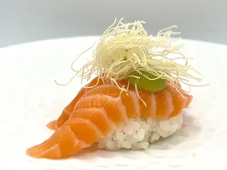 28C Nigiri kataifi