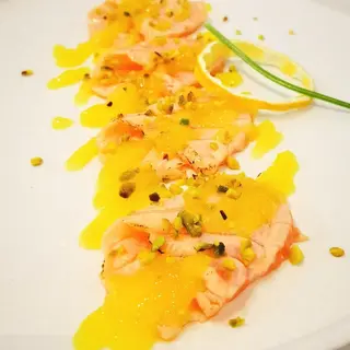 E05 Sashimi al salsa Mango 6 Pz
