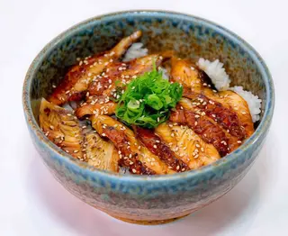 166. Chirashi unagi