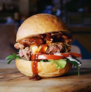 Componi il tuo panino con manzo doppio