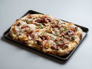 Tonno e alici baciata