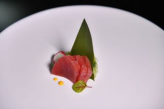 802. Sashimi maguro