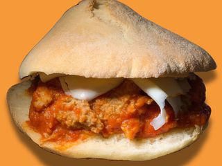 Bari Vecchia - Polpette al sugo e provola