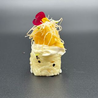 767. Golden Mango Roll - 8 pezzi