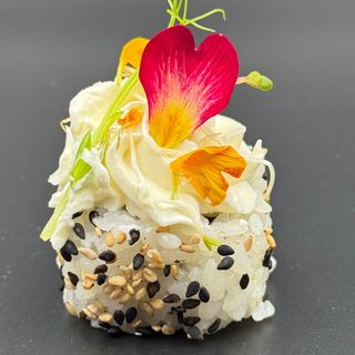 757. Uramaki Philadelphia Roll - 8 pezzi