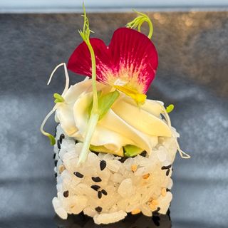 758. Uramaki Big Philadelphia Roll - 8 pezzi grandi