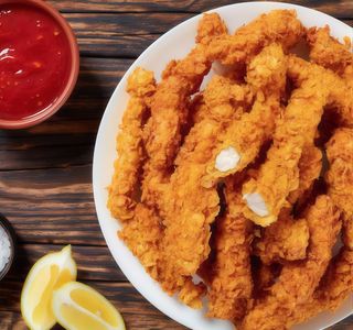 Straccetti croccanti di petto di pollo 