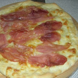 Biancaneve con crudo