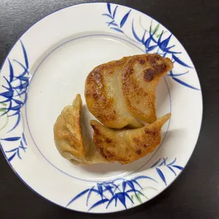 Ravioli con carne alla griglia
