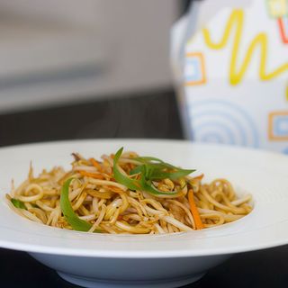 9v. Udon in teppanyaki - versione vegetariana