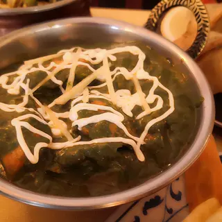 Saag Chicken Tikka
