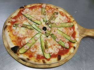 Mozzarella, gamberetti e zucchine