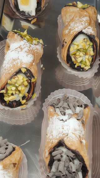 Cannolo siciliano medio