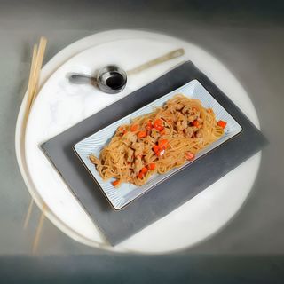 A88. Spaghetti di soia con maiale piccante*