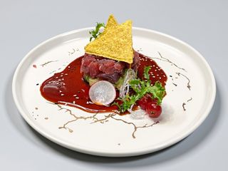 708. Tartare maguro **