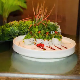 825. Wakame roll*
