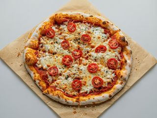 Margherita con carne kebab con ingrediente a scelta
