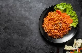 70 Spaghetti di soia piccante