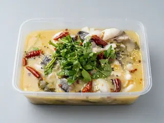 159 Zuppa di pesce piccante con verdura sott'aceto (grande)