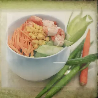 20 Insalata mista con gamberi